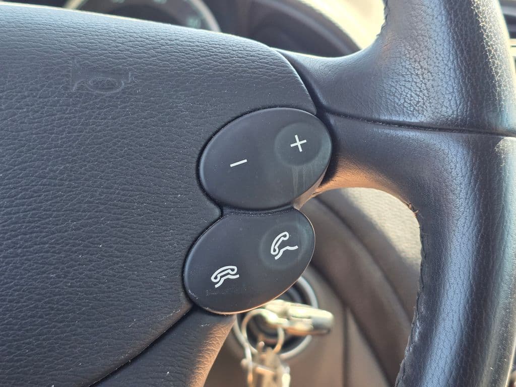 2004 Mercedes-Benz SL-Class SL 500 - Photo 17