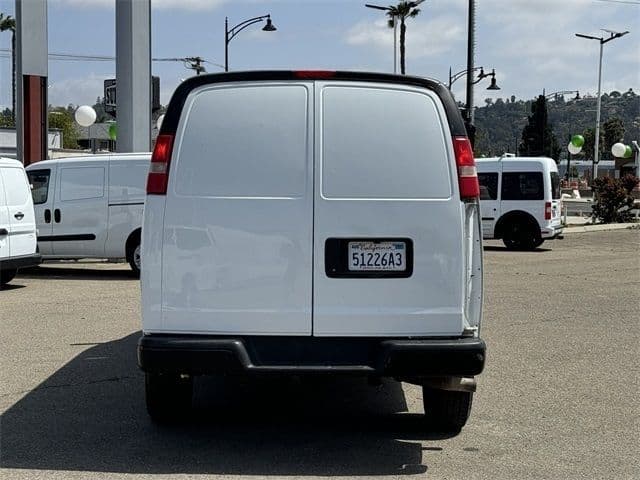 2014 GMC Savana 2500 Work Van - Photo 11