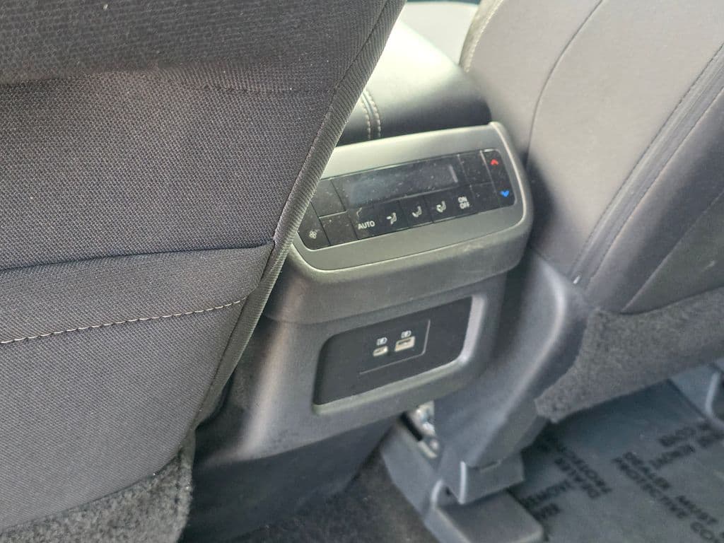 2025 Nissan Pathfinder SV - Photo 25