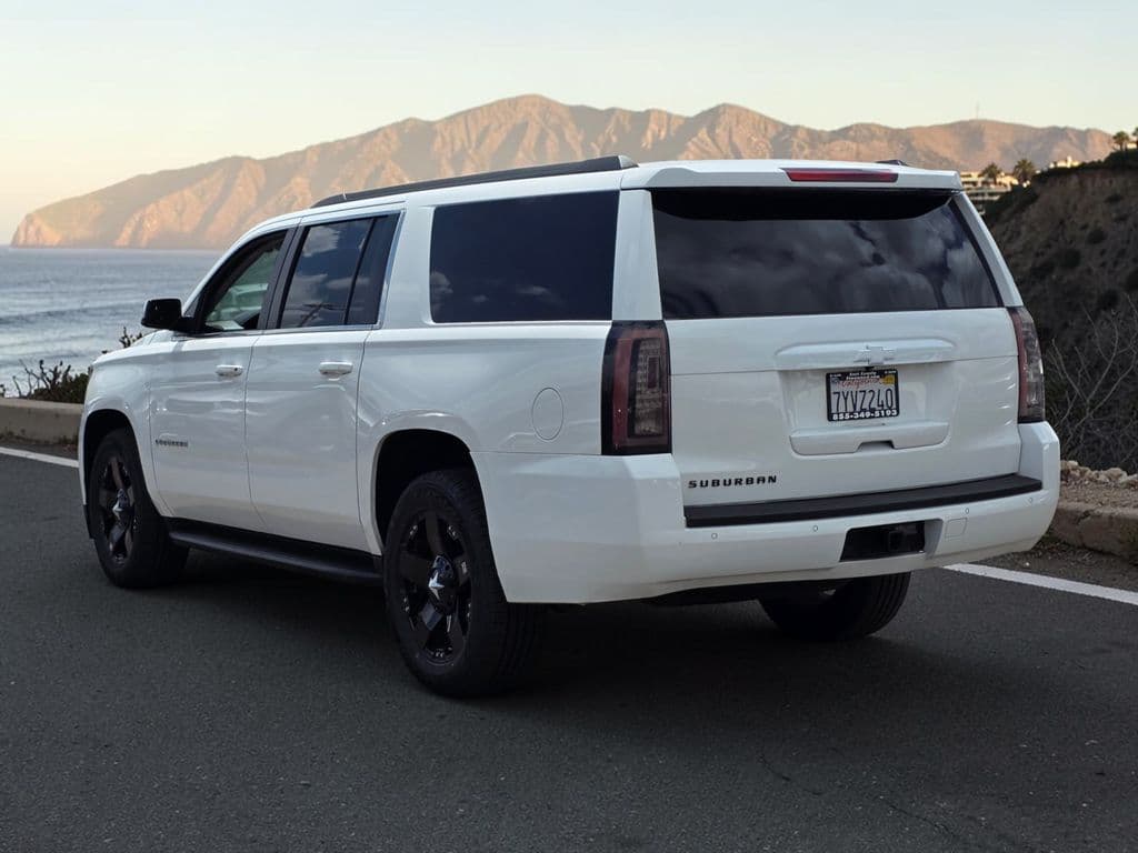 2015 Chevrolet Suburban LT - Photo 6