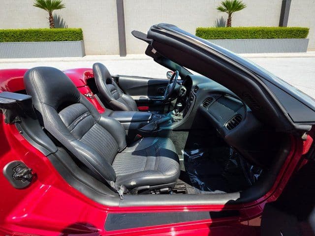 2004 Chevrolet Corvette Base - Photo 15