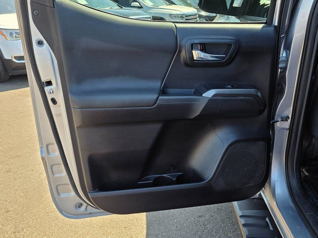 2020 Toyota Tacoma TRD Off-Road - Photo 19