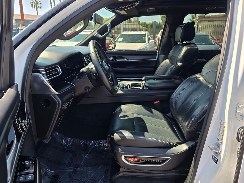 2024 Jeep Grand Wagoneer L Series II - Photo 21