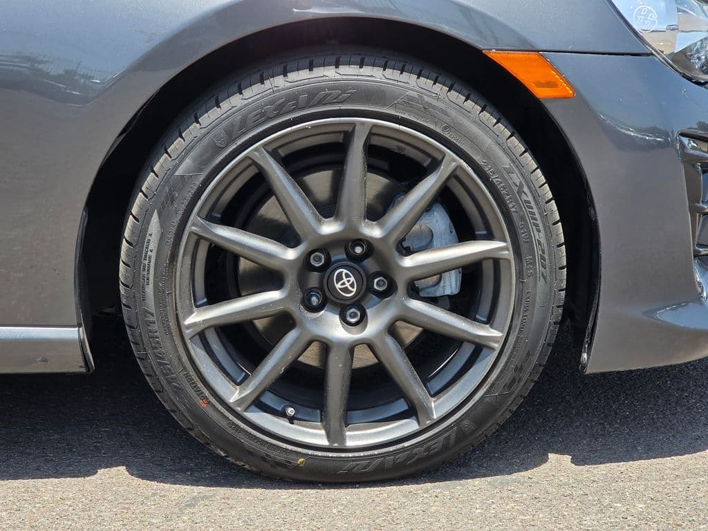 2020 Toyota 86 Base - Photo 11