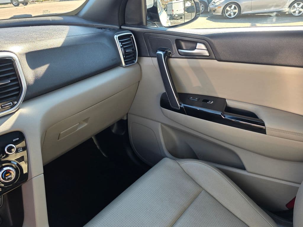 2020 Kia Sportage S - Photo 35