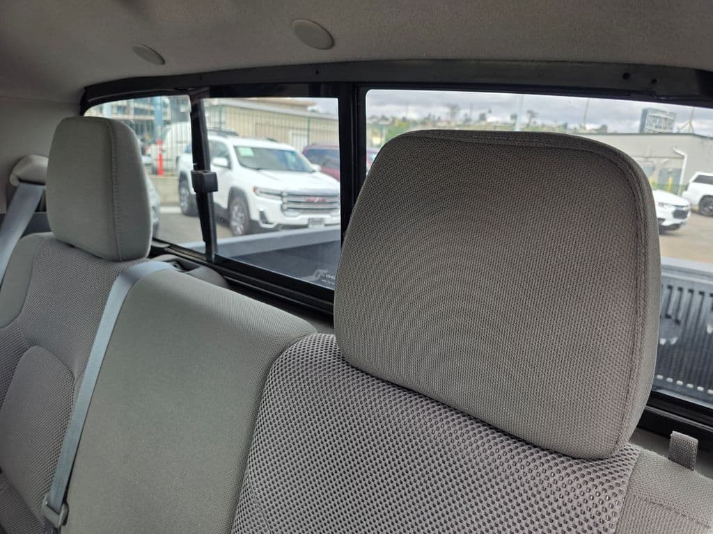 2019 Nissan Frontier SV - Photo 9