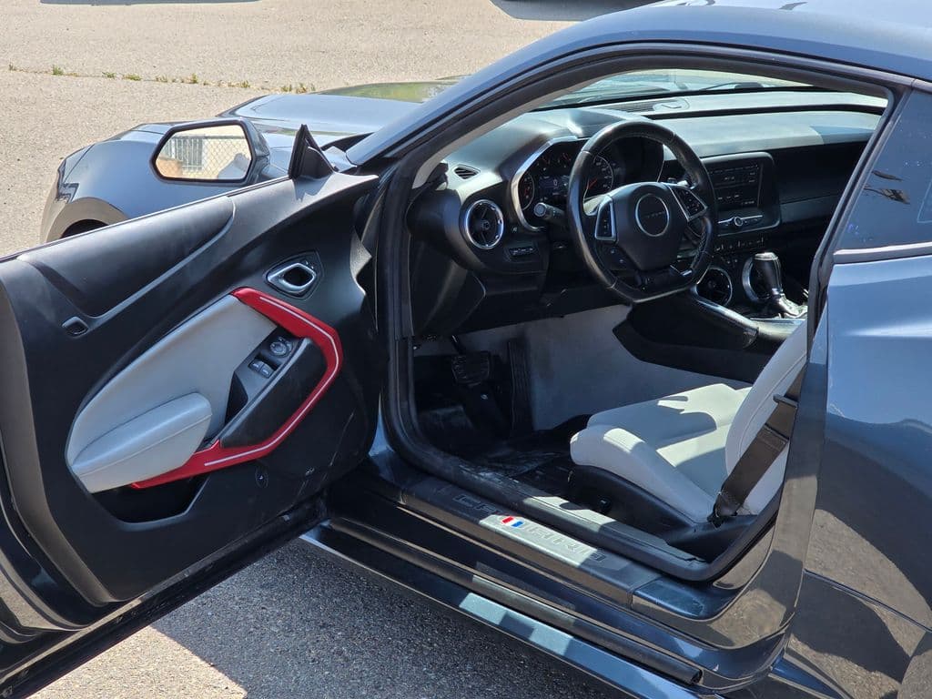 2019 Chevrolet Camaro 1LT - Photo 35