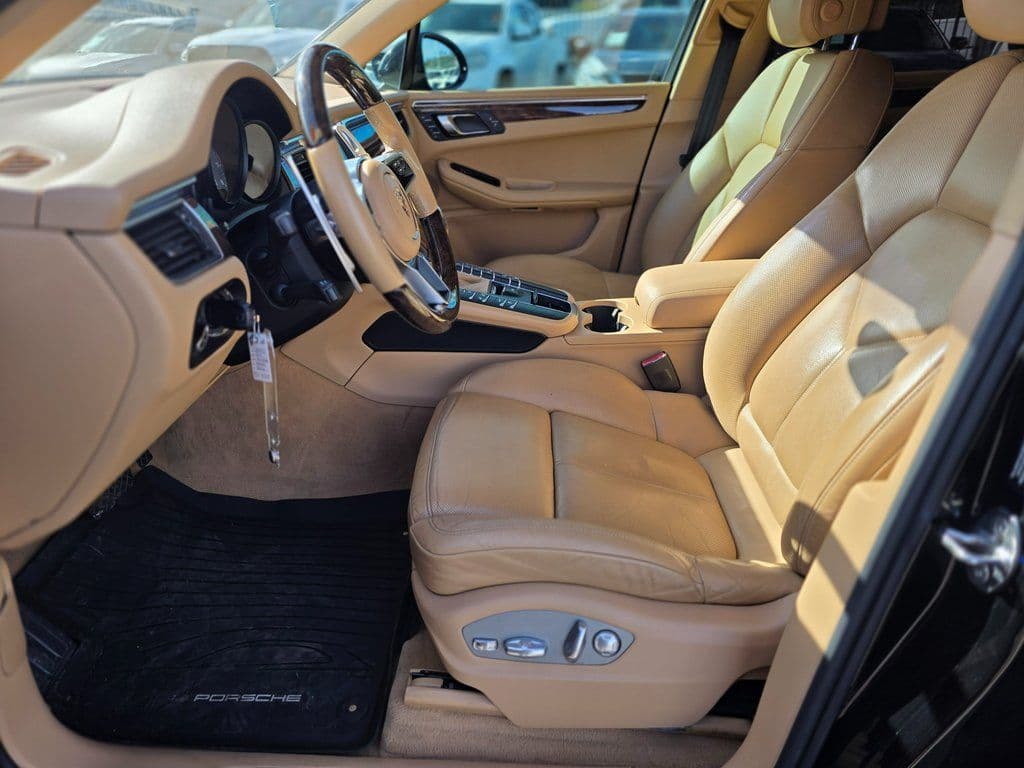 2015 Porsche Macan S - Photo 16