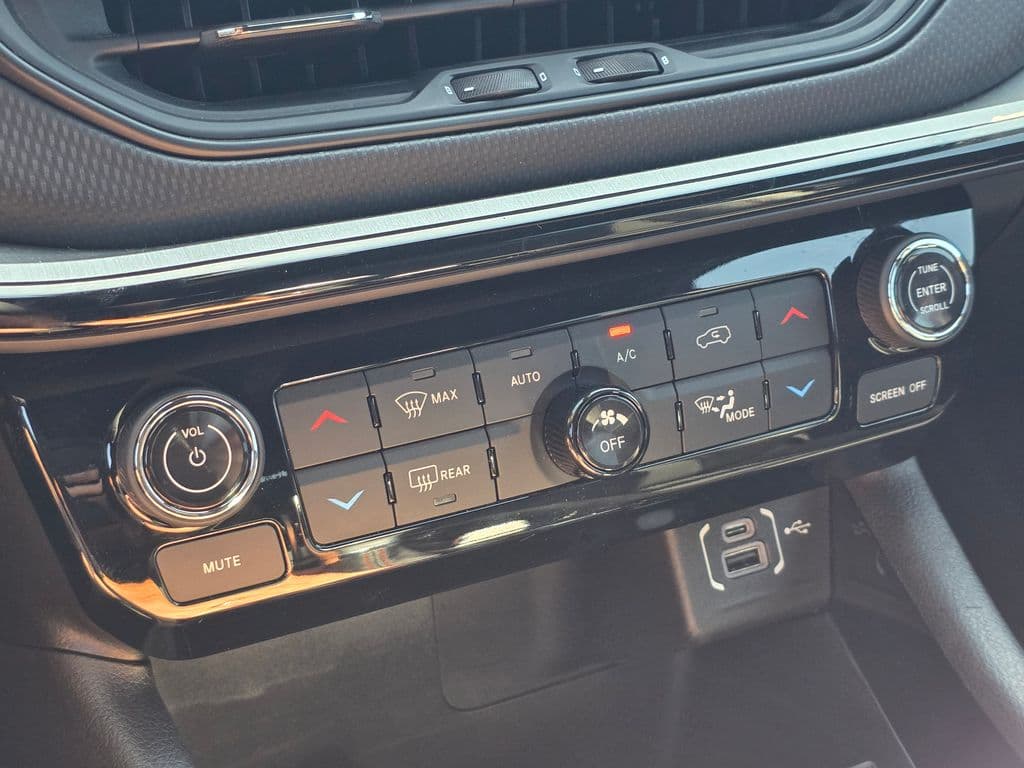 2025 Jeep Compass Trailhawk - Photo 29