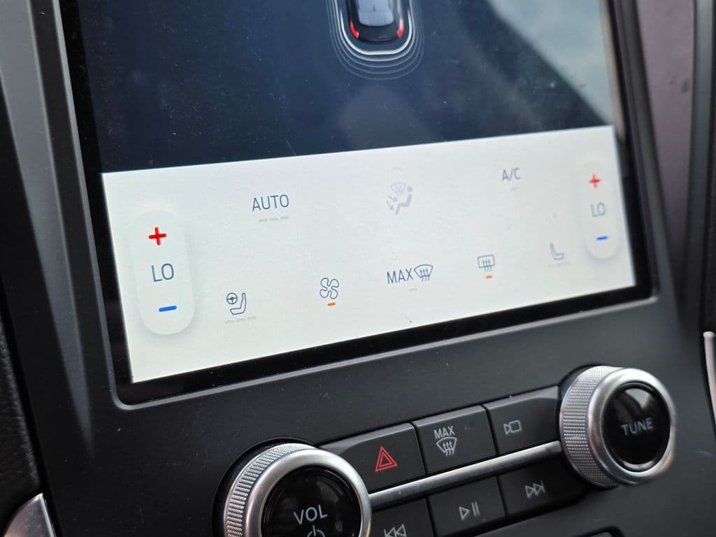 2021 Ford Edge Titanium - Photo 29