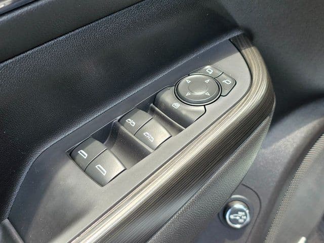 2023 GMC Acadia SLT - Photo 26
