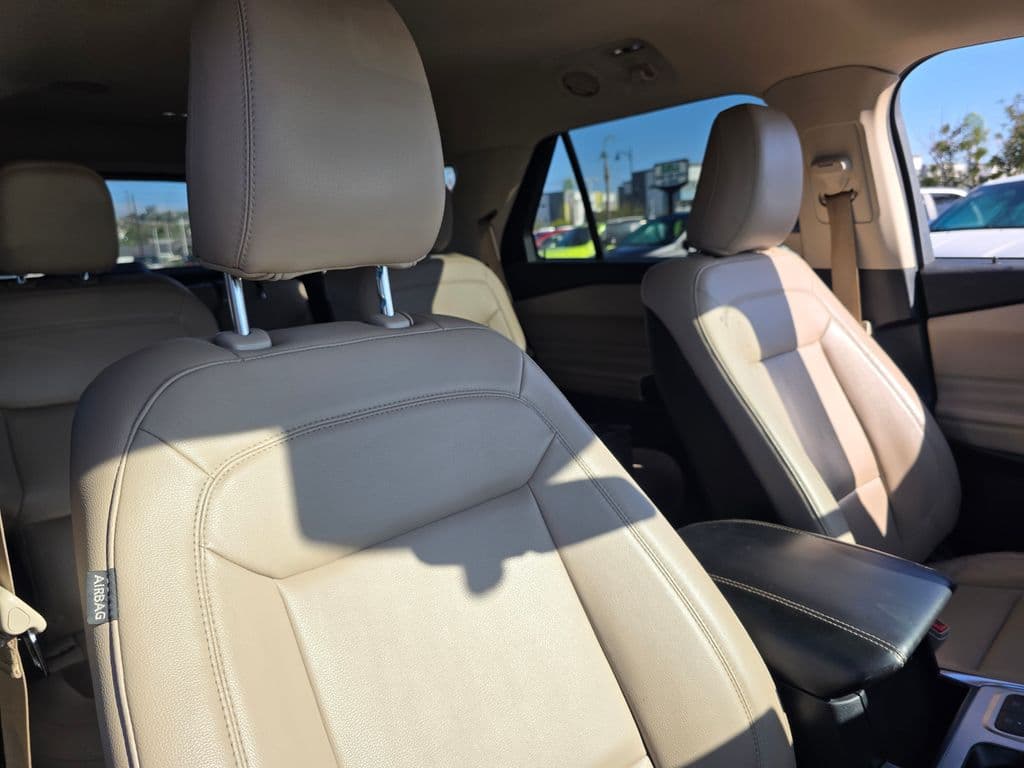 2020 Ford Explorer XLT - Photo 6