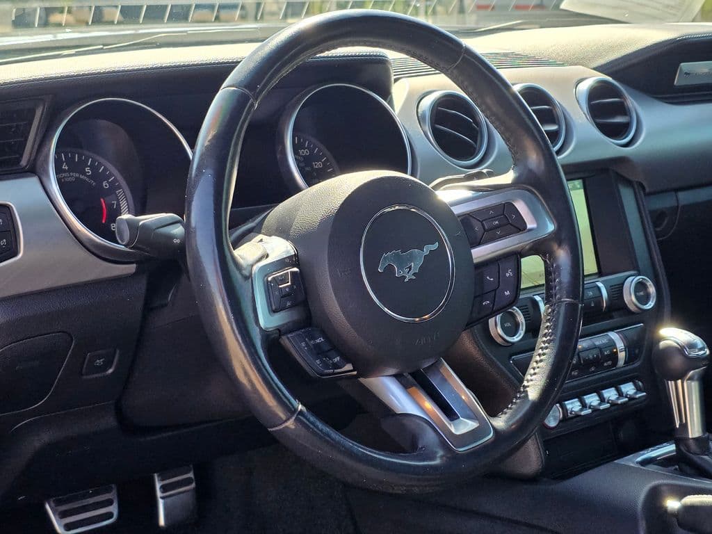 2018 Ford Mustang EcoBoost Premium - Photo 13