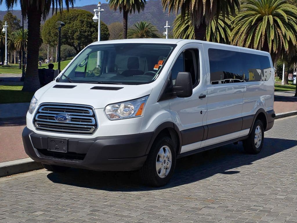 2018 Ford Transit-350 XLT - Photo 4
