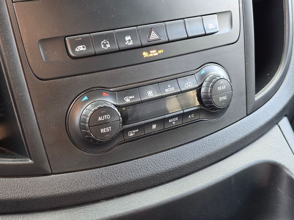 2016 Mercedes-Benz Metris Passenger - Photo 28