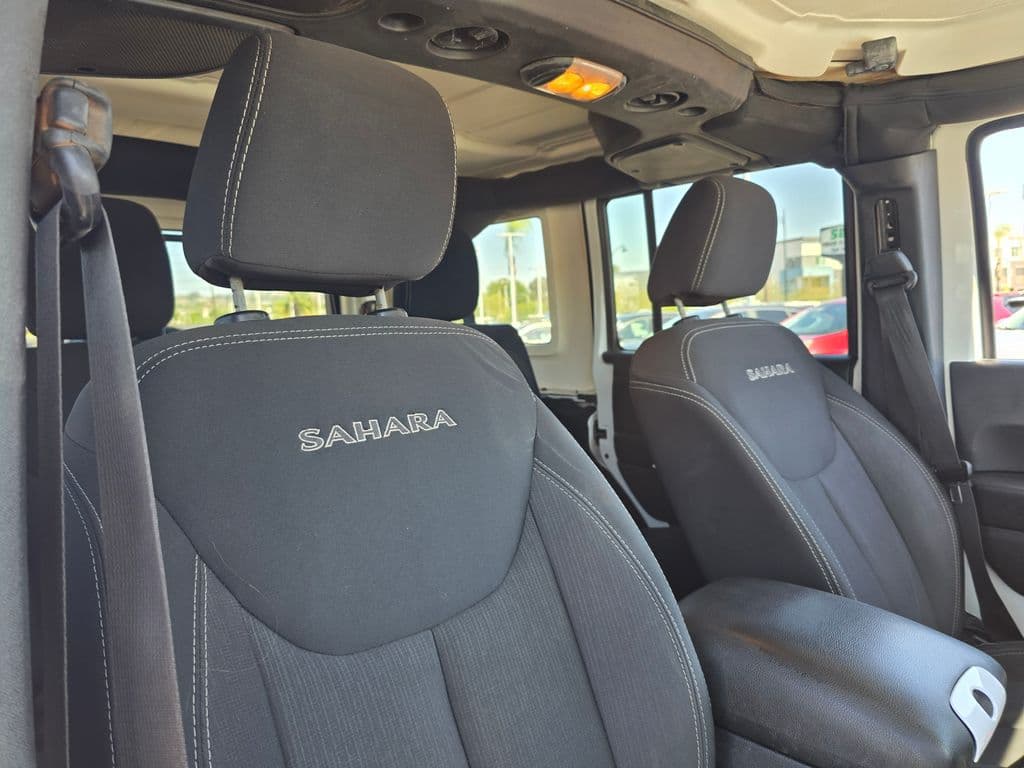 2016 Jeep Wrangler Unlimited Sahara - Photo 14