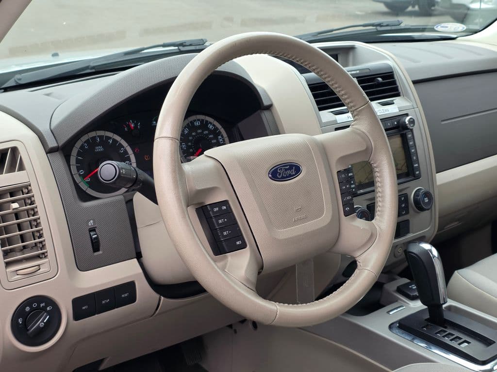 2010 Ford Escape Hybrid - Photo 6