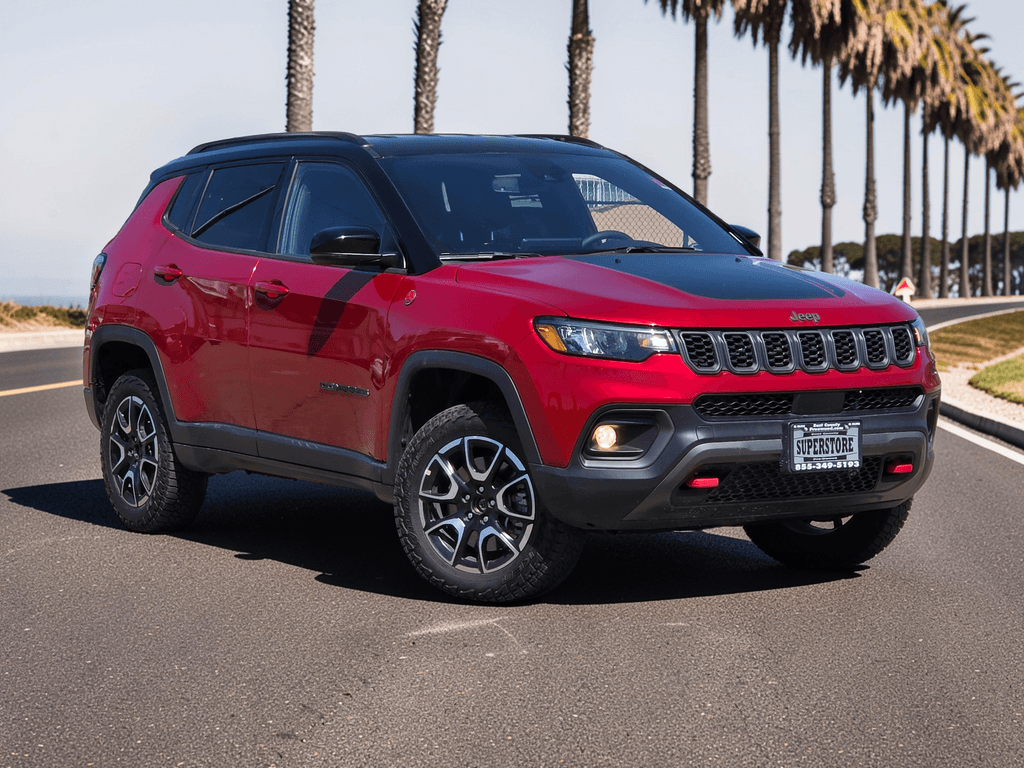 2025 Jeep Compass Trailhawk - Photo 2