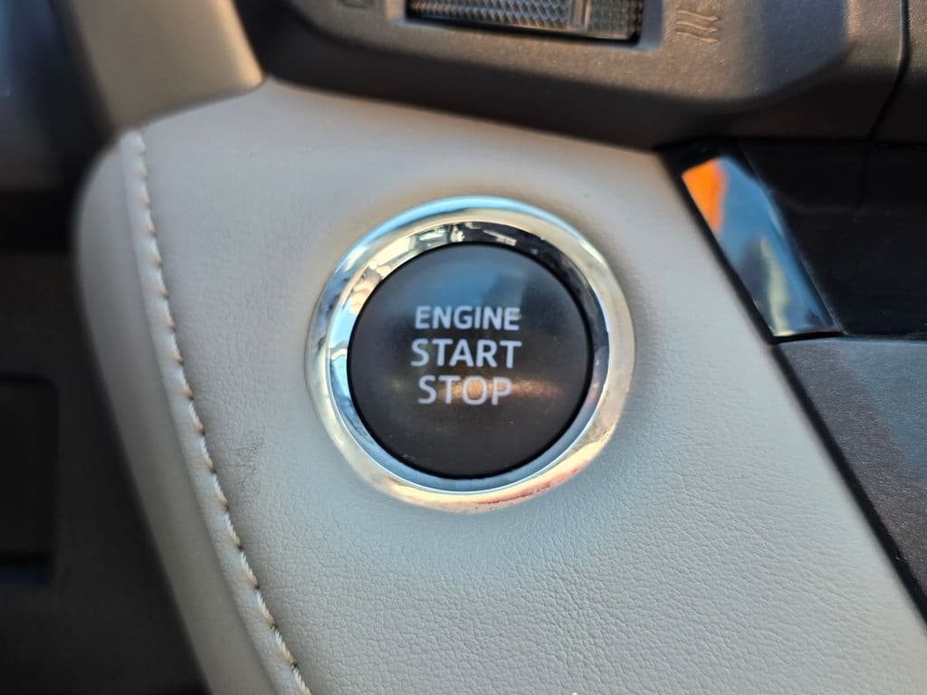 2016 Toyota RAV4 XLE - Photo 35