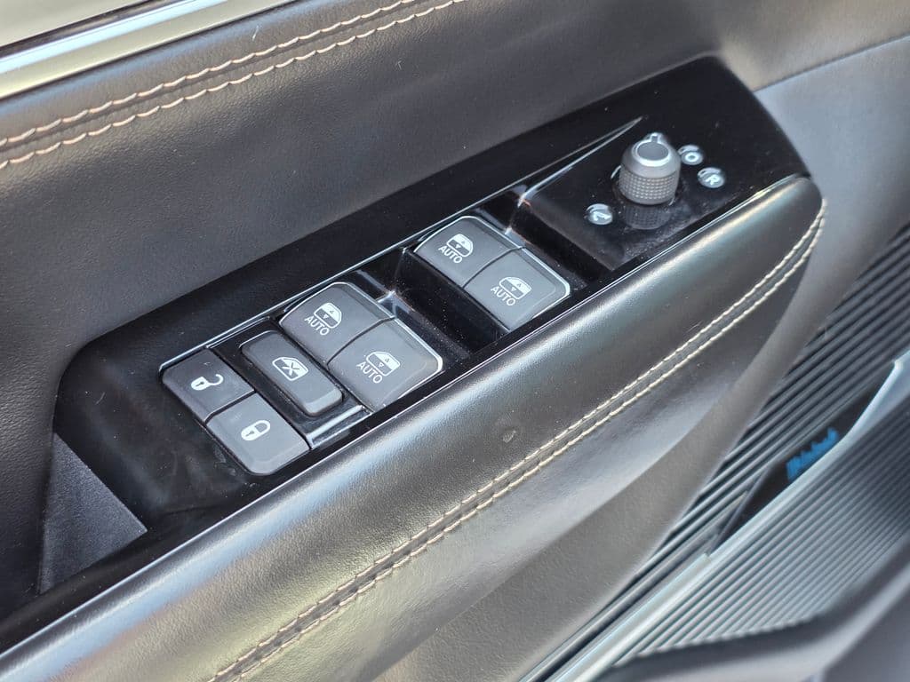2024 Jeep Grand Wagoneer L Series II - Photo 31