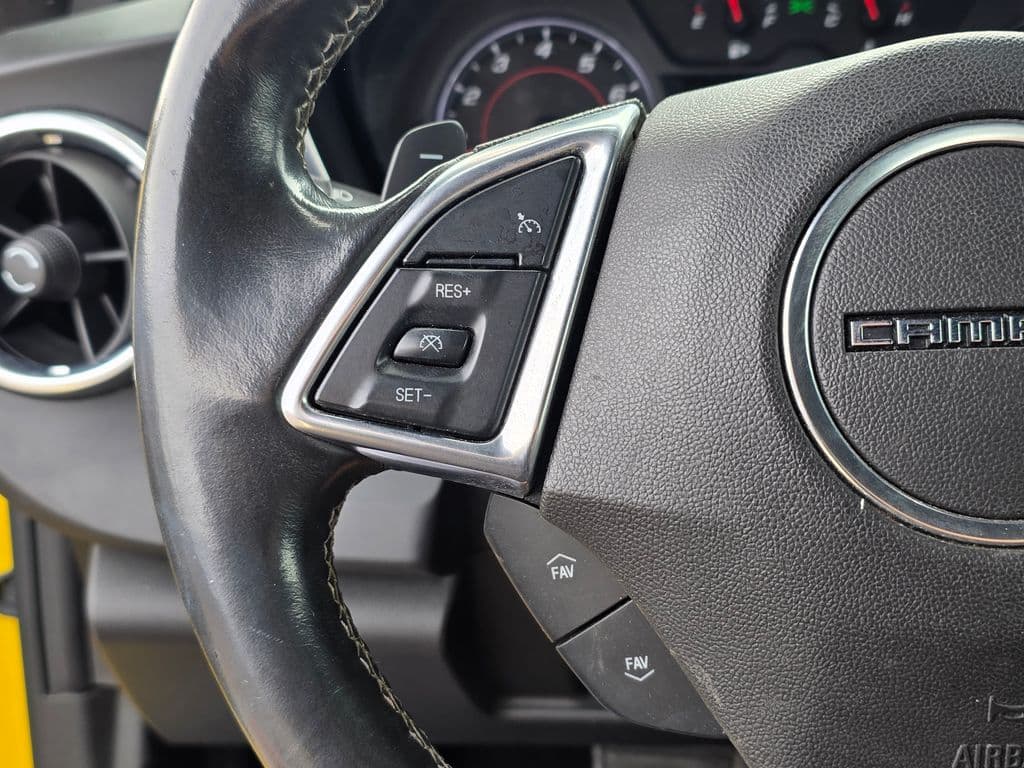 2017 Chevrolet Camaro 1LT - Photo 21