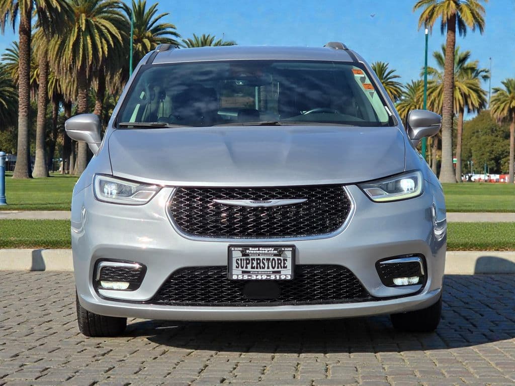 2021 Chrysler Pacifica Touring L - Photo 3