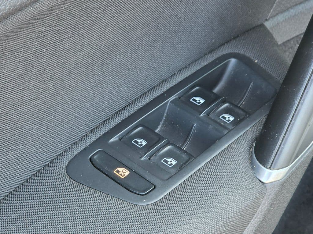 2019 Volkswagen Golf SportWagen S - Photo 20