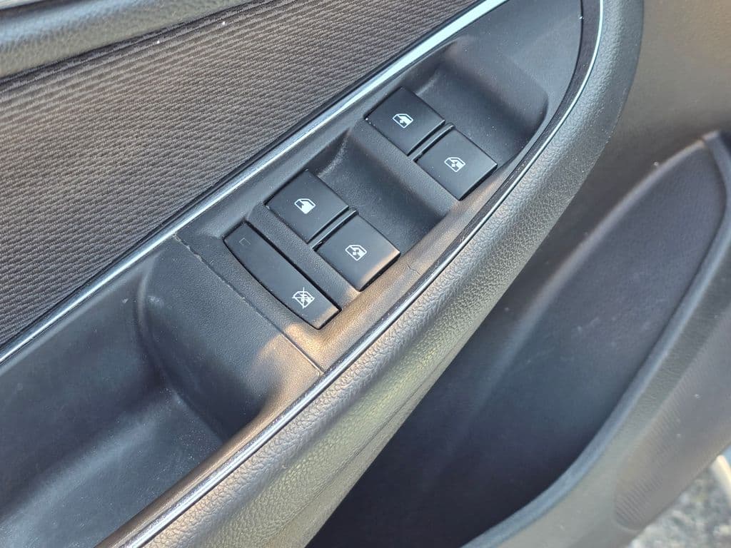 2018 Chevrolet Cruze LT - Photo 23
