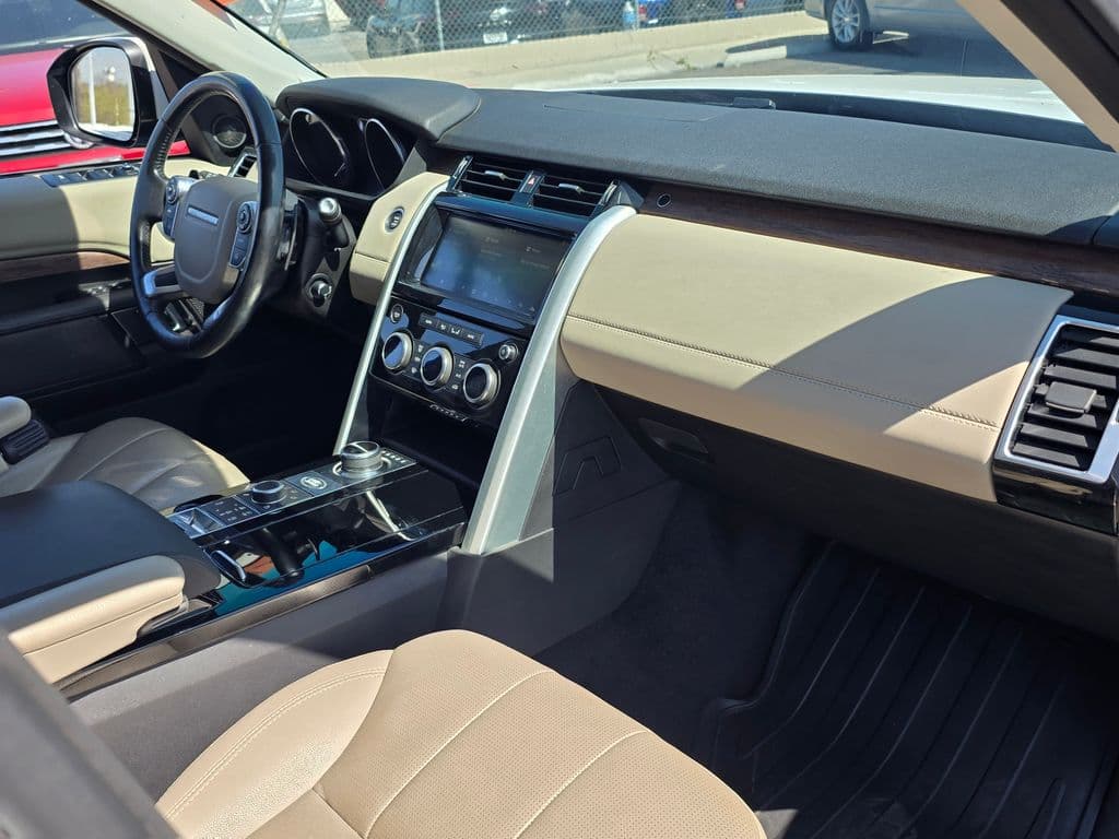 2017 Land Rover Discovery HSE - Photo 9