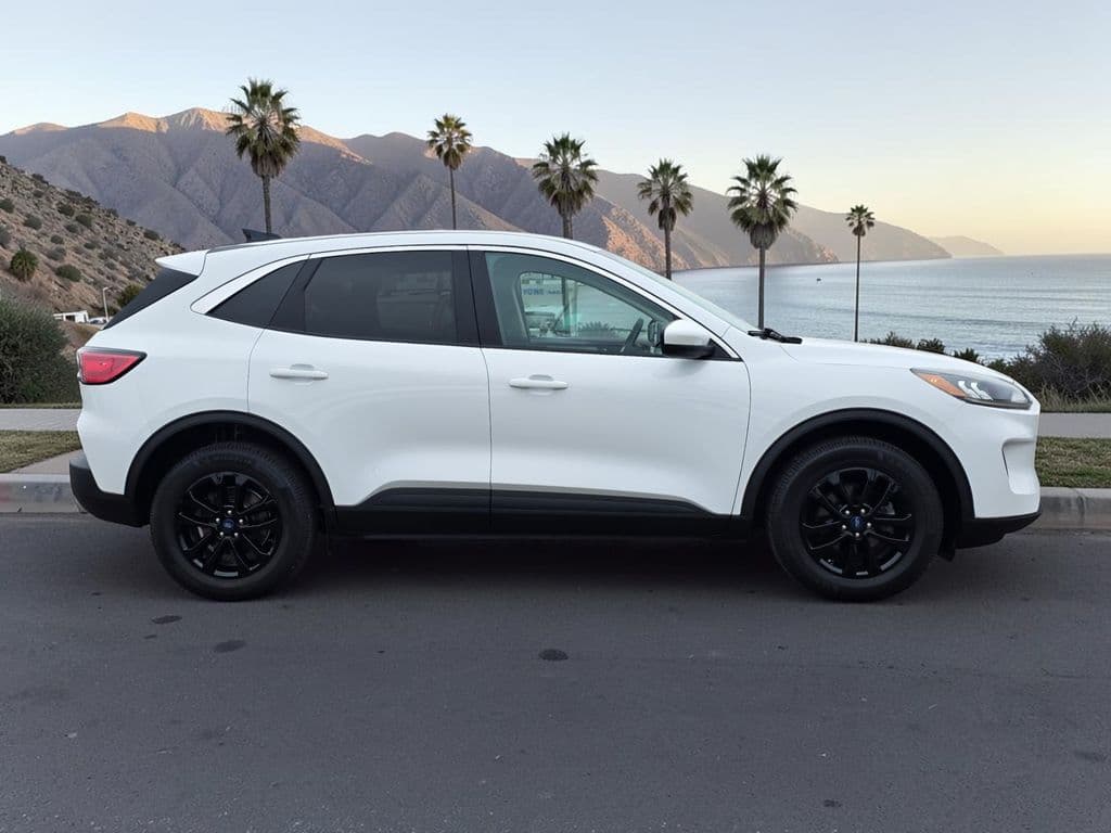 2020 Ford Escape SE - Photo 9