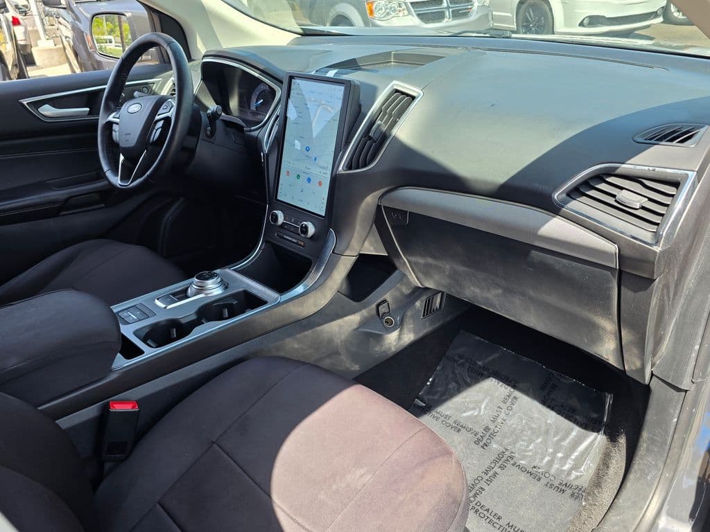 2021 Ford Edge Titanium - Photo 9