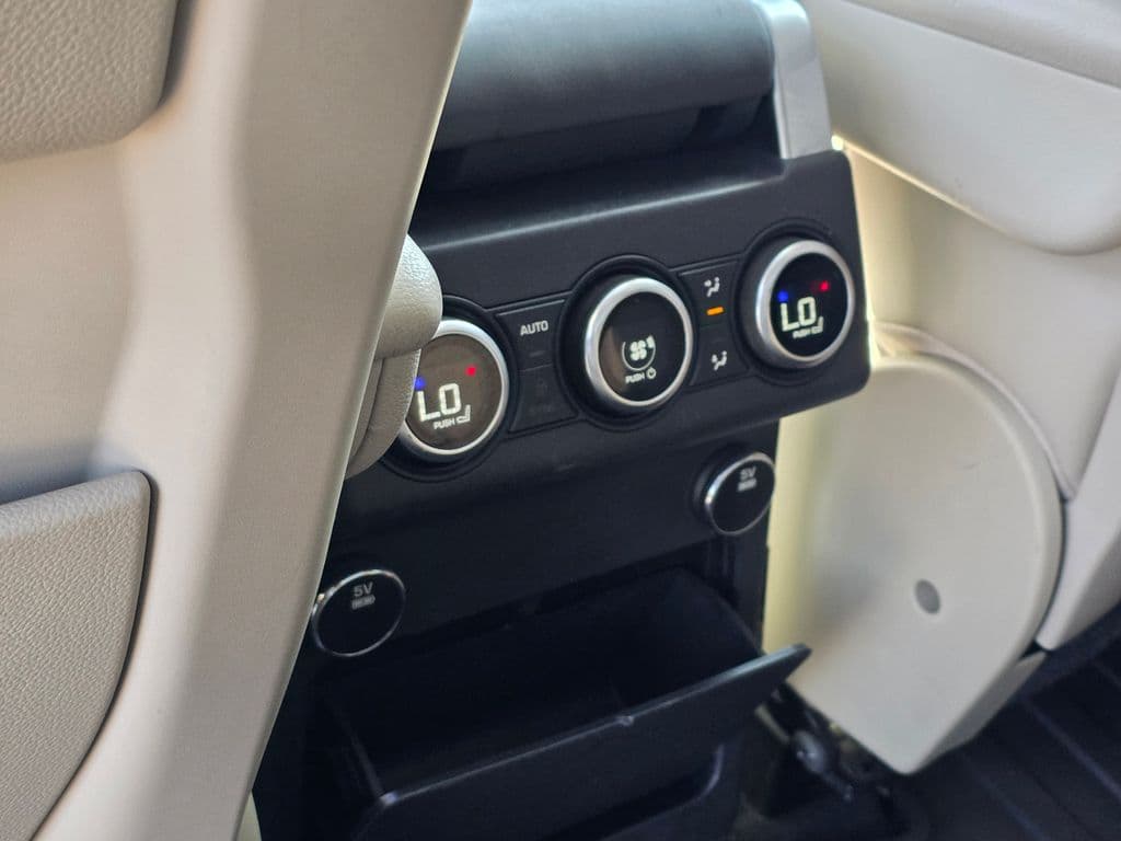 2017 Land Rover Discovery HSE - Photo 23