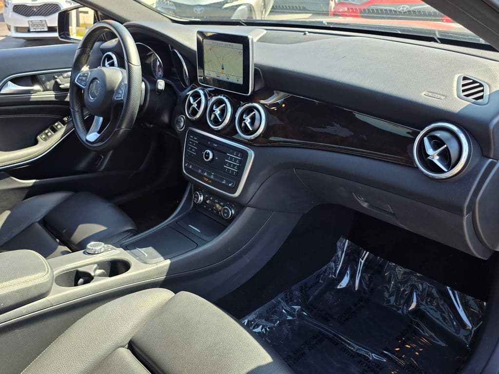 2016 Mercedes-Benz GLA GLA 250 - Photo 11