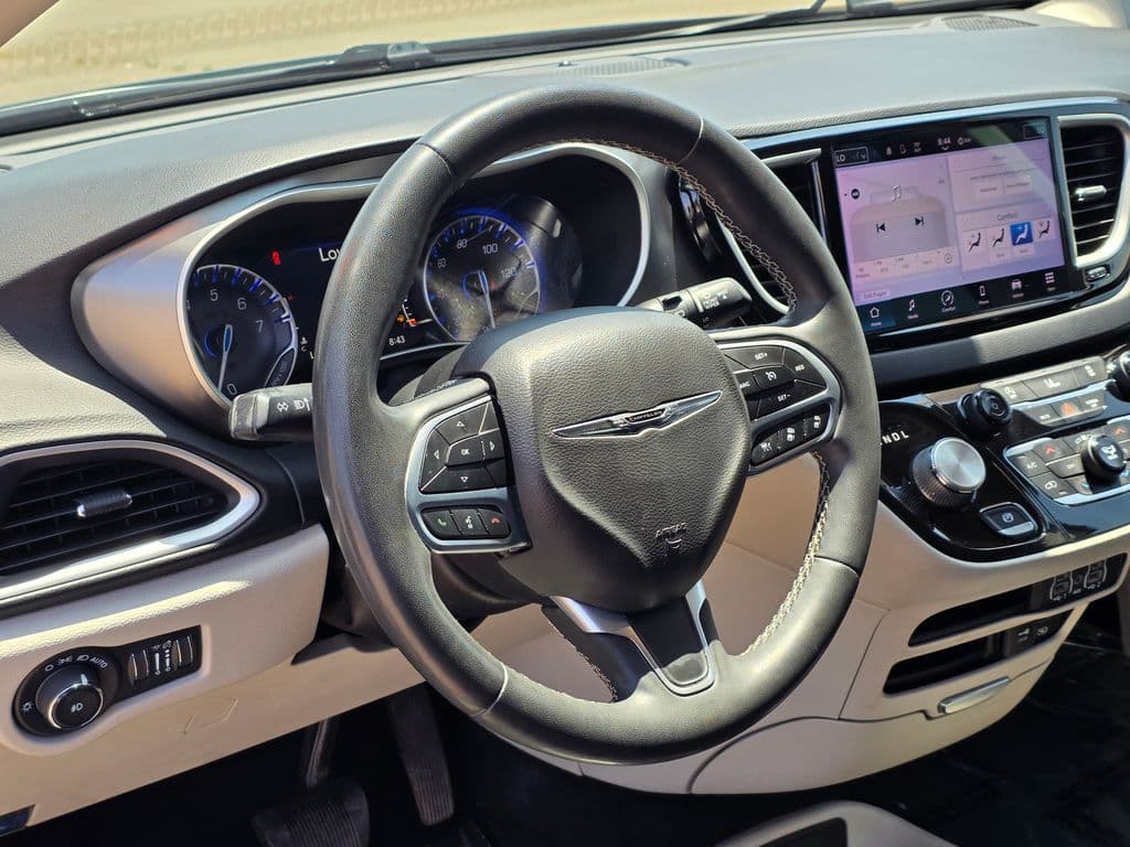 2022 Chrysler Pacifica Touring L - Photo 15