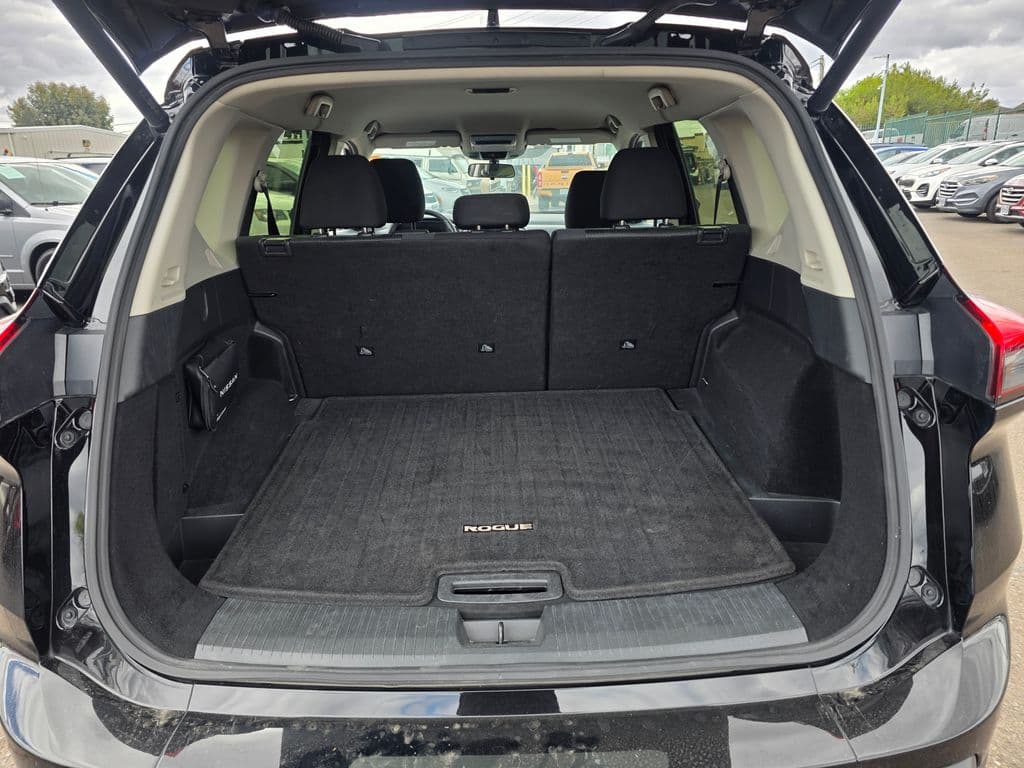 2025 Nissan Rogue SV - Photo 5