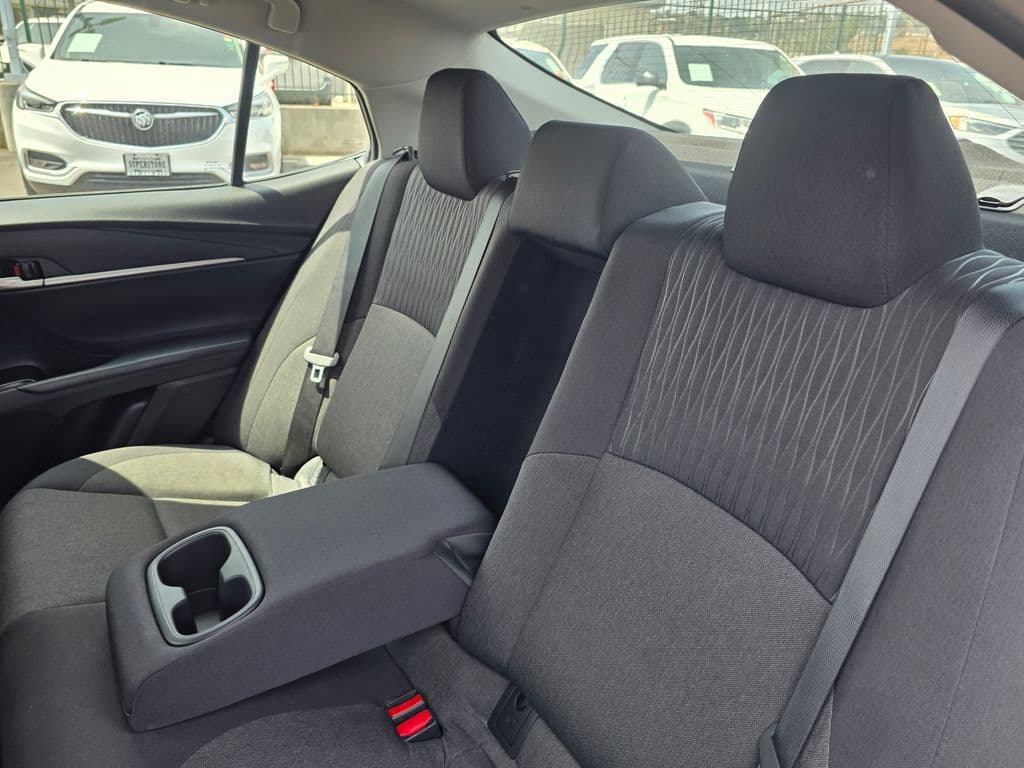 2025 Toyota Camry LE - Photo 19