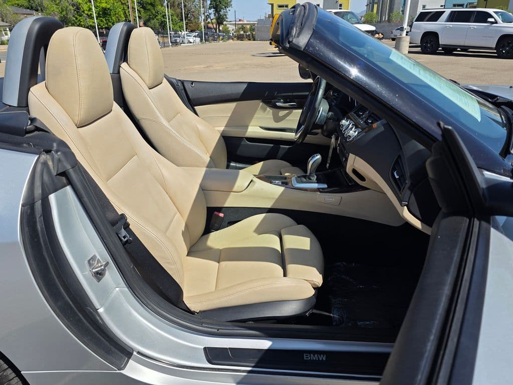 2012 BMW Z4 sDrive28i - Photo 12