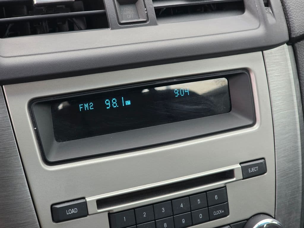 2011 Ford Fusion SE - Photo 29