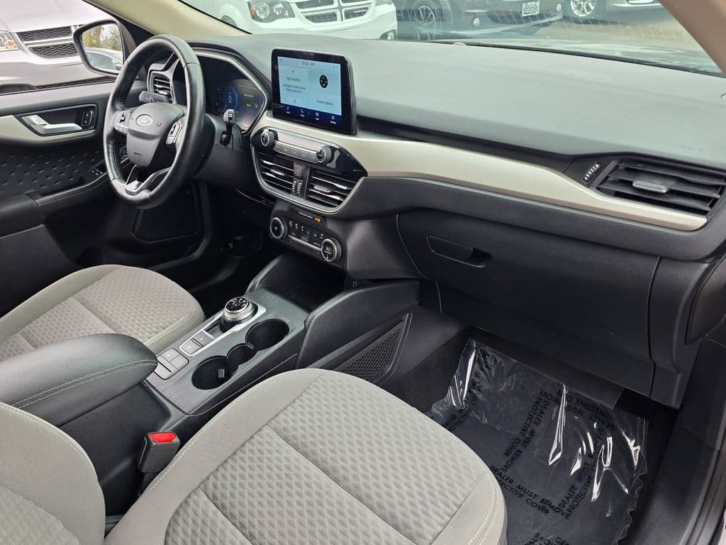 2020 Ford Escape SE Sport Hybrid - Photo 11