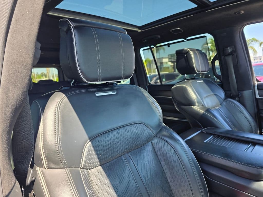 2024 Jeep Grand Wagoneer L Series II - Photo 13