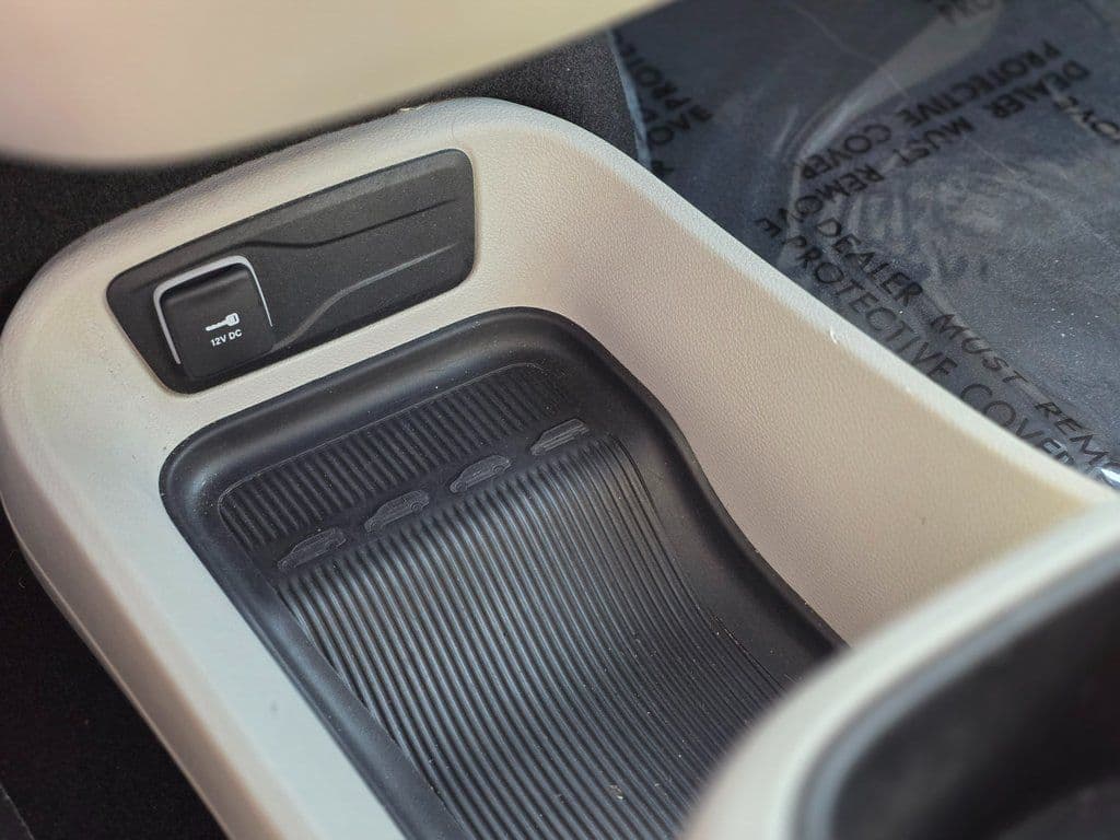 2024 Chrysler Pacifica Touring L - Photo 34
