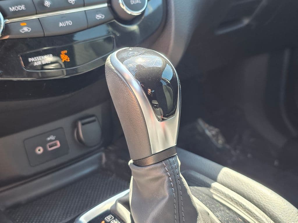 2019 Nissan Rogue SV - Photo 33