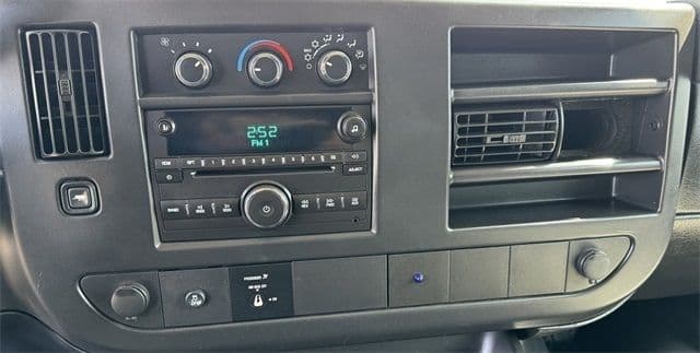 2014 GMC Savana 2500 Work Van - Photo 35