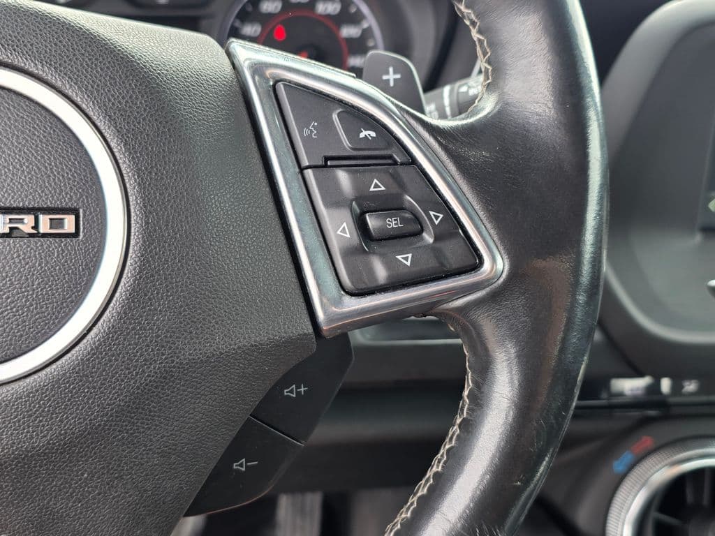 2017 Chevrolet Camaro 1LT - Photo 23