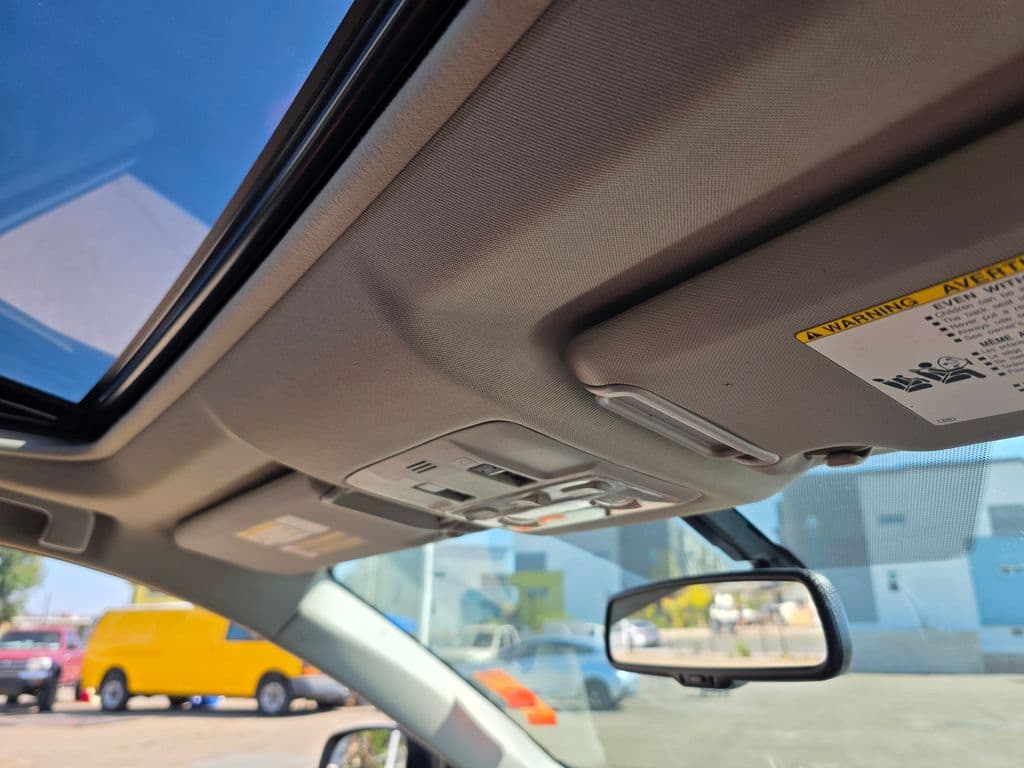 2015 Toyota RAV4 Limited - Photo 15