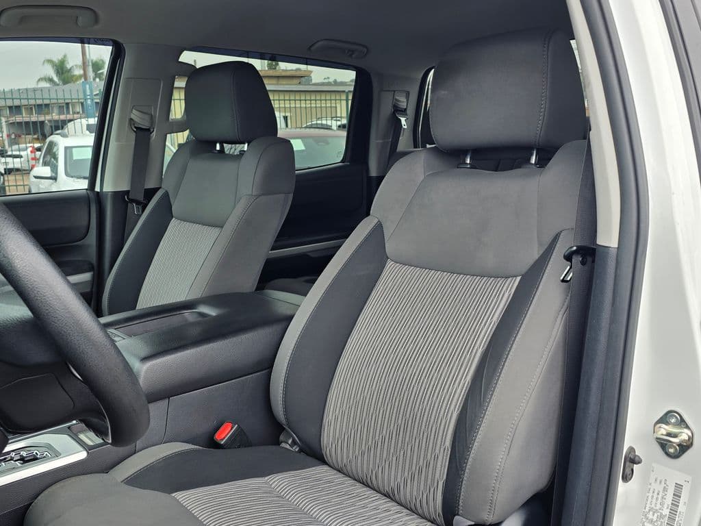2017 Toyota Tundra SR5 - Photo 11