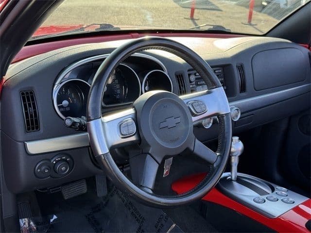 2003 Chevrolet SSR LS - Photo 23