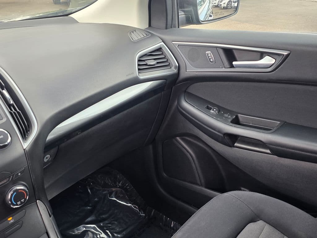2018 Ford Edge SE - Photo 40