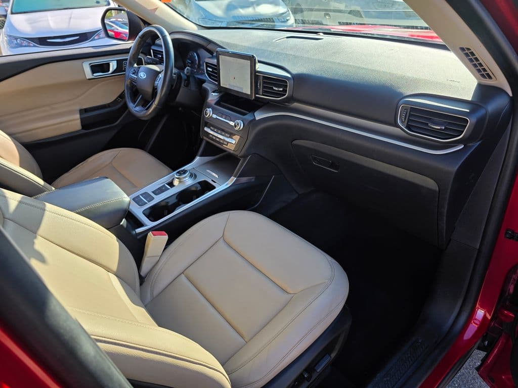 2020 Ford Explorer XLT - Photo 4