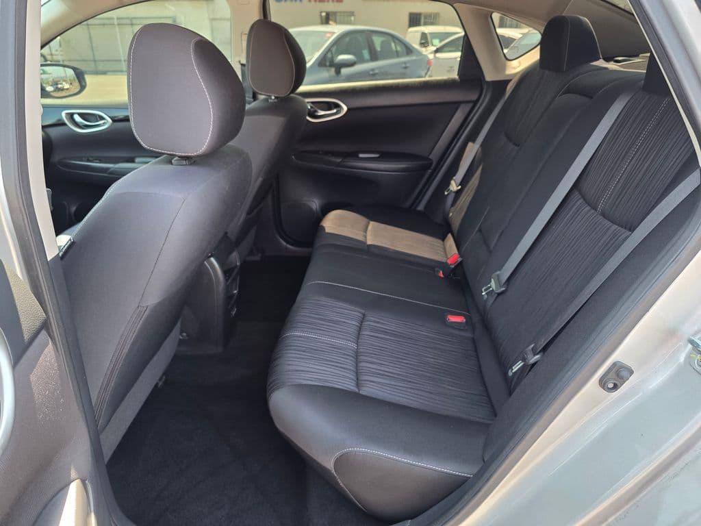 2018 Nissan Sentra SV - Photo 13